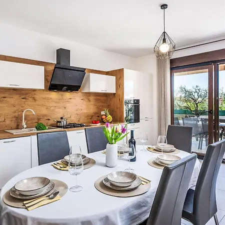 Natali By Interhome *