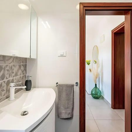 Natali By Interhome Villa Galižana